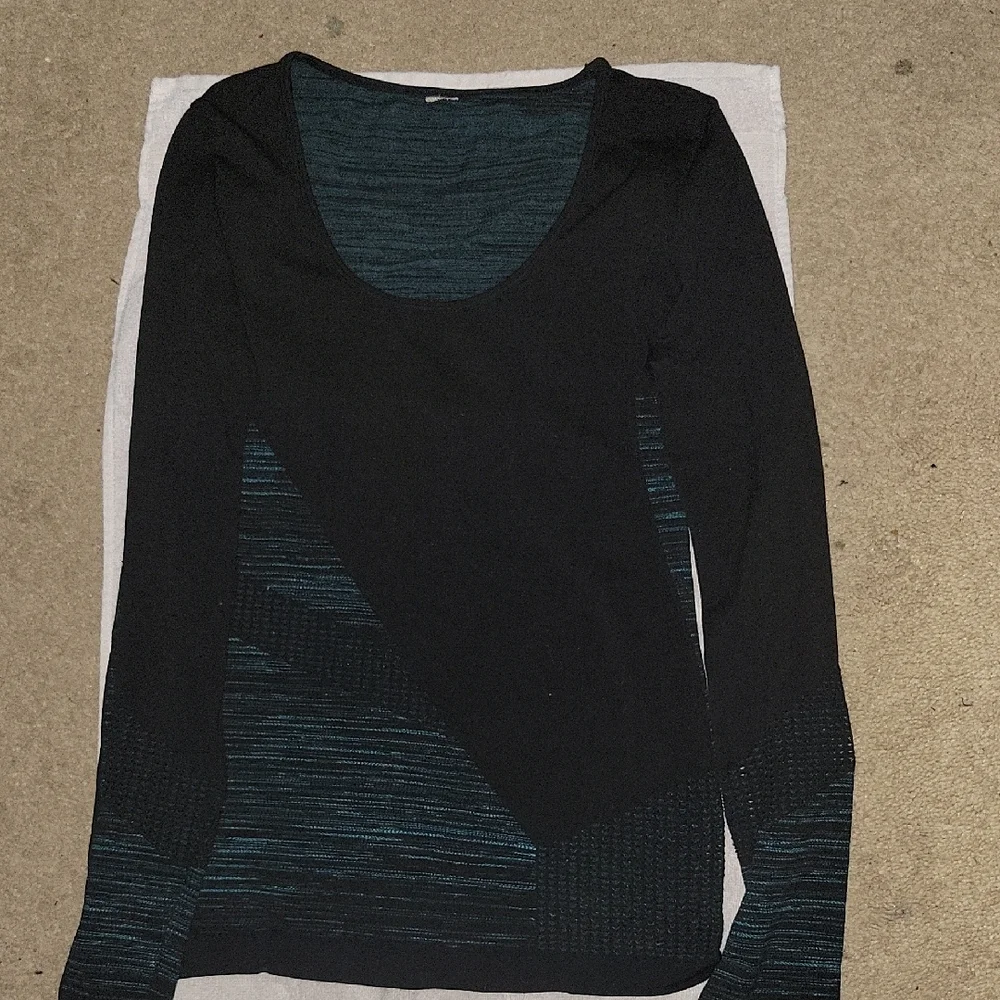 Fabletics Teal/Black Long Sleeve Top And Teal Leggings Set Sz SM $20 - Picture 4 of 8